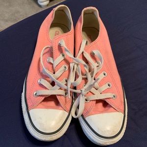 Pink converse